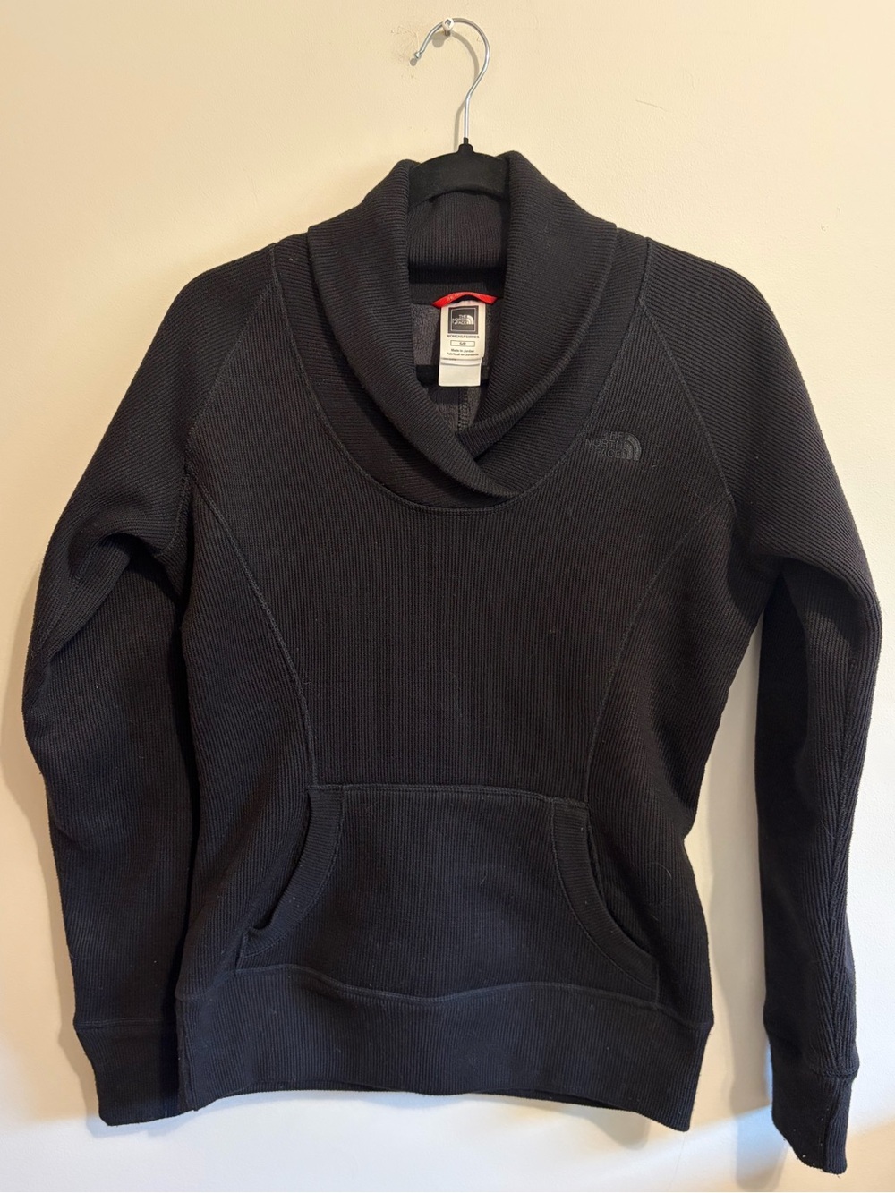 THE NORTH FACE- size small Mattea Fleece Pullover.